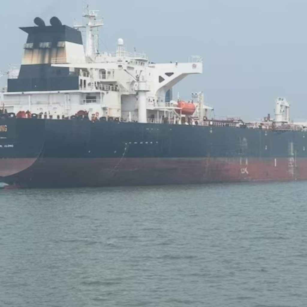 Indian-Captained Oil Tanker Safely Reaches Mumbai After Crossing Tense Strait of Hormuz